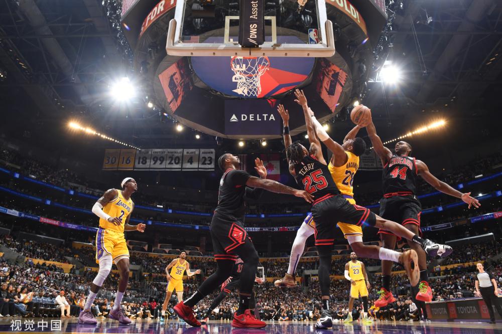 们在拉开空 们在拉开空