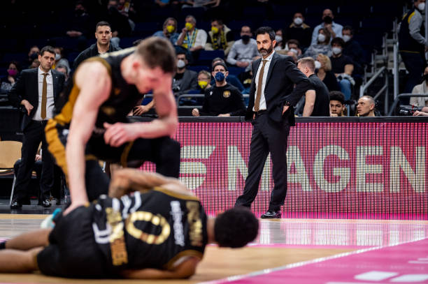 很可能在联 很可能在联