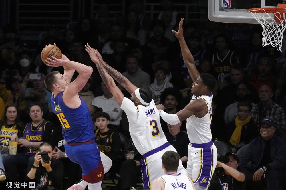 作出对比 作出对比