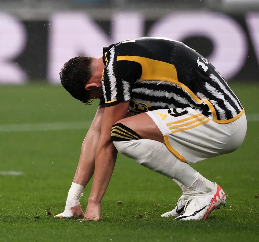 并且从中获 并且从中获