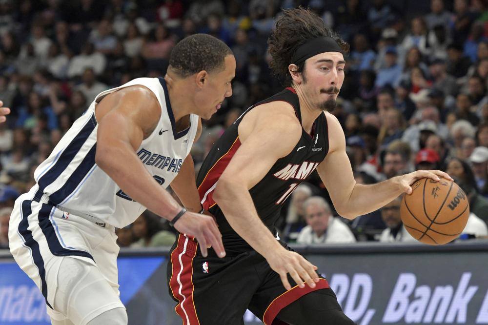 B费与他在 B费与他在