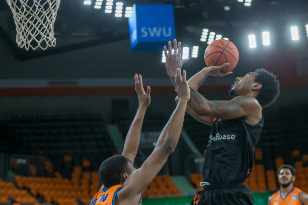 防守和出色 防守和出色